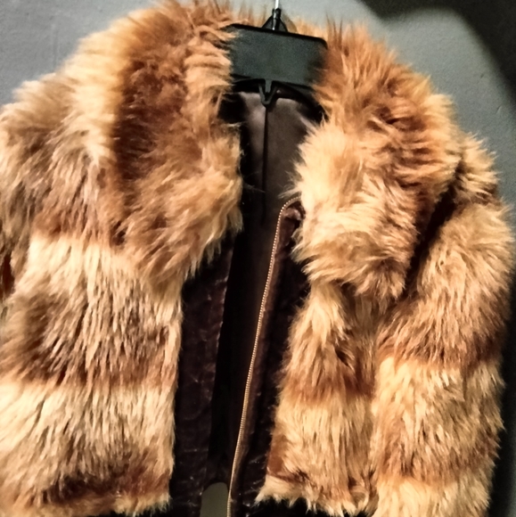 Vintage International Ladies’ Garment Workers’ Union (ILGWU) Brown Fur Jacket - Picture 2 of 7